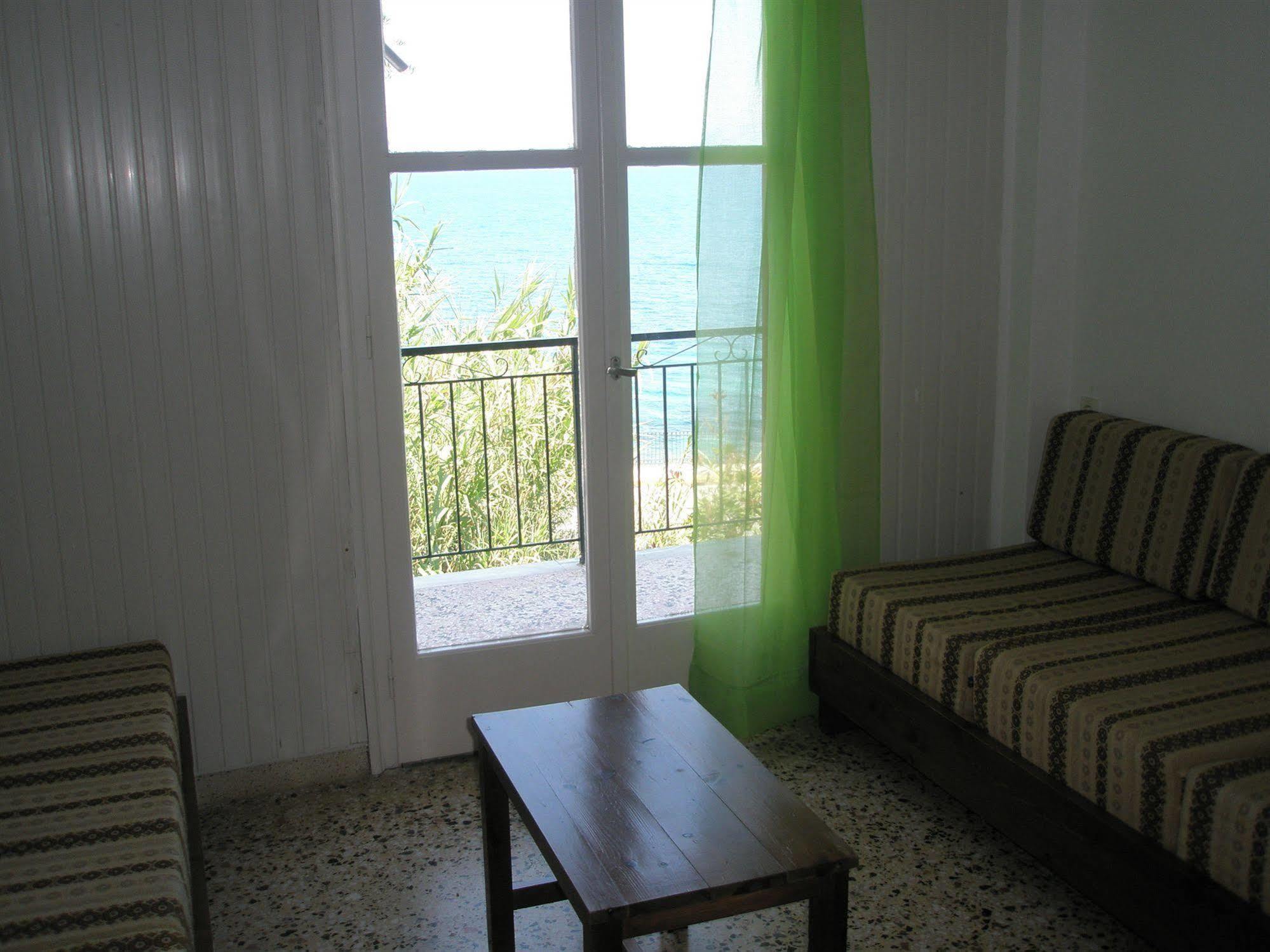 Faliraki Apartments Benitses  Ngoại thất bức ảnh